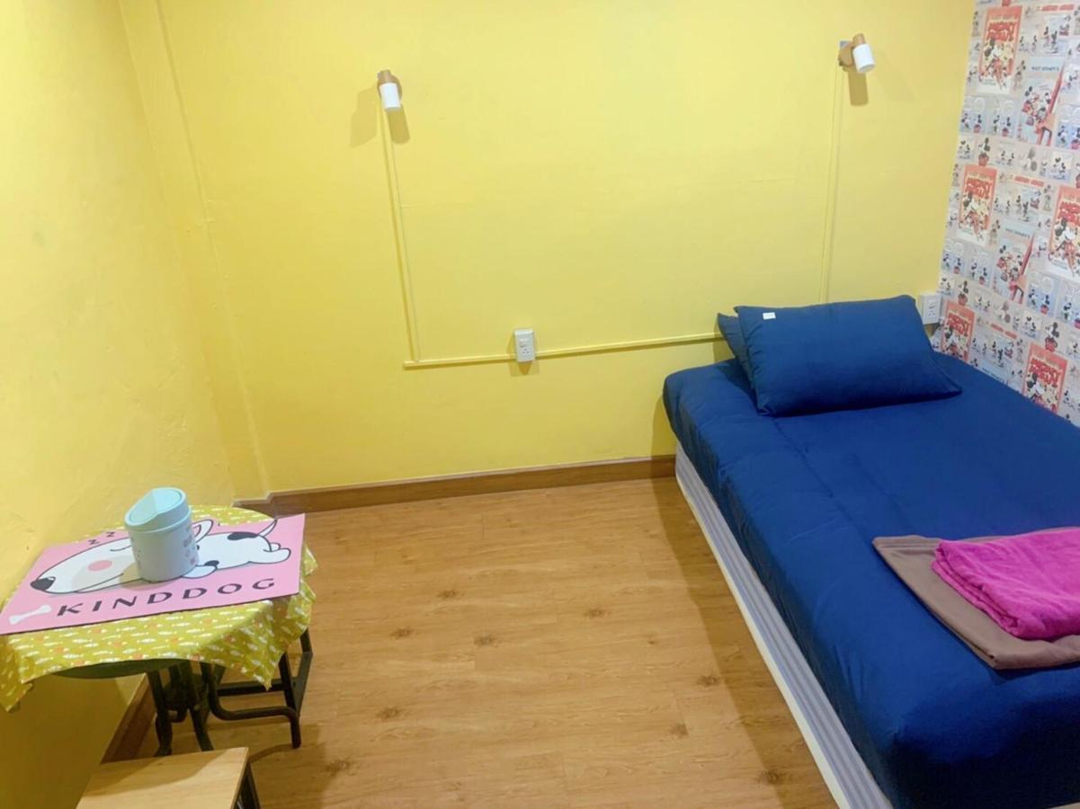 Ying Hostel Bangkok Bagian luar foto